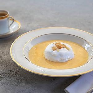 フランス人は、3種のデセールで食事を彩る。